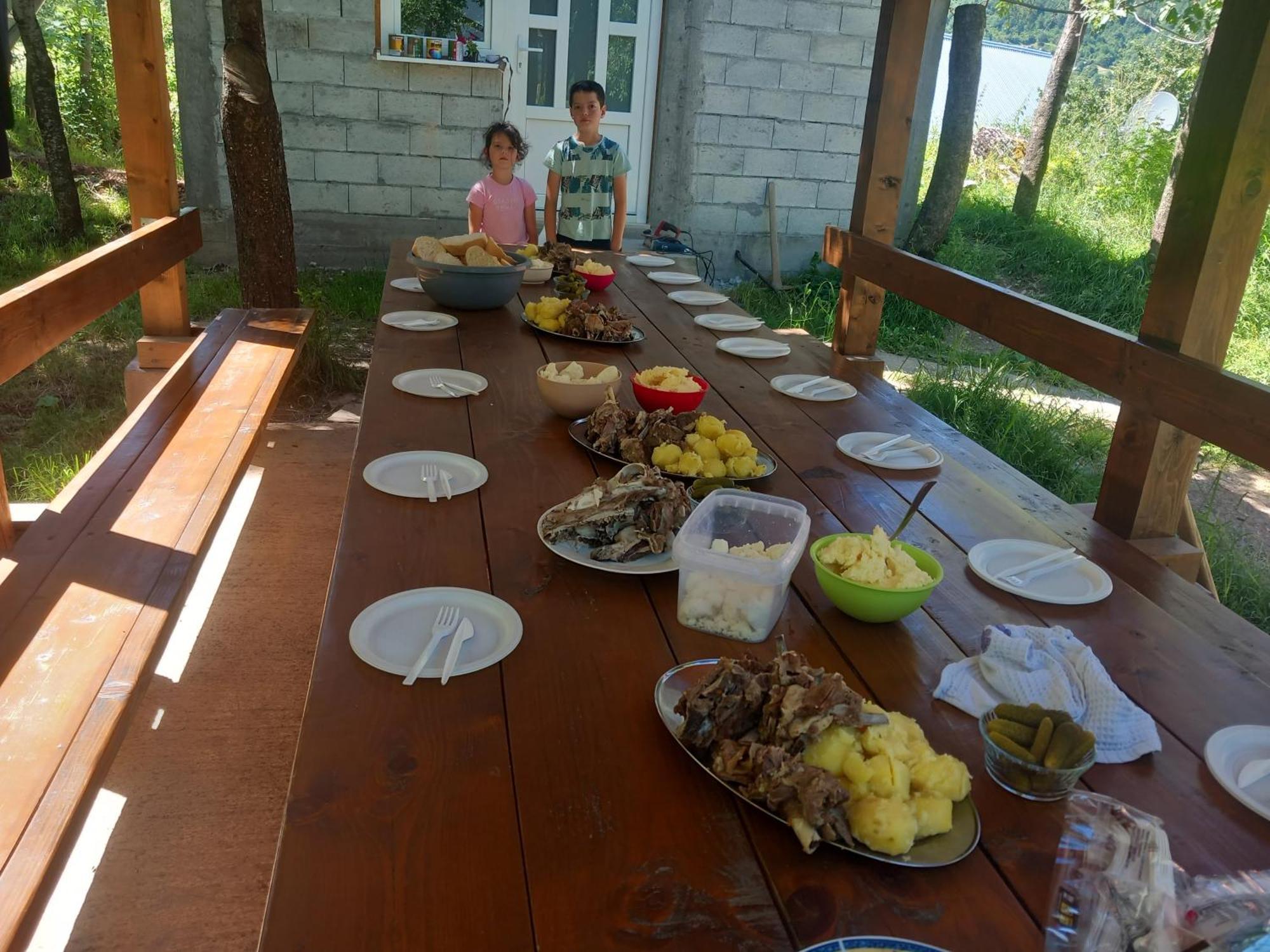 Seosko Domacinstvo Aprcovic Kır Evi Plužine
